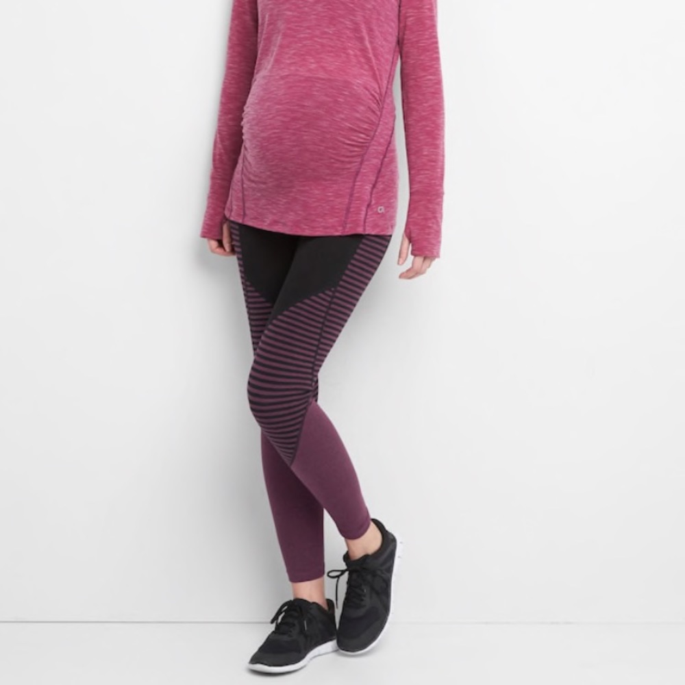 Bundle of 2 GapFit Maternity Leggings, size Small